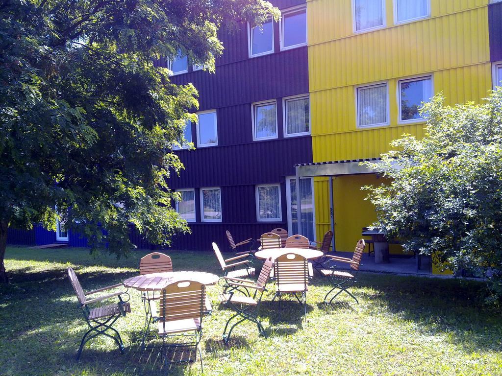 Hotel B1 Berlin Exterior photo